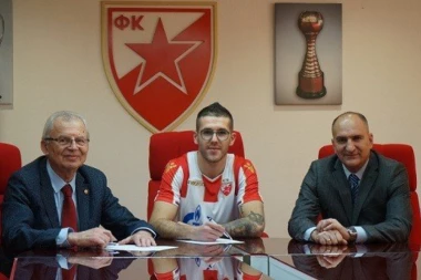 KRAĐA VEKA: Zvezda "skinula" napadača Partizanu!