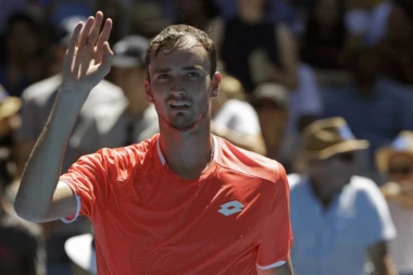 OVO MU NIJE TREBALO - Rival poručio Novaku: Nisu više dobar kao pre!