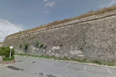 Strašna tragedija: Muškarac pao sa bedema niške tvrđave, preminuo na putu do bolnice