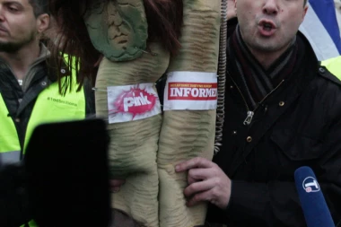 Boško "Gde bežiiite" Obradović bi da rasteruje sa protesta ko mu se ne sviđa