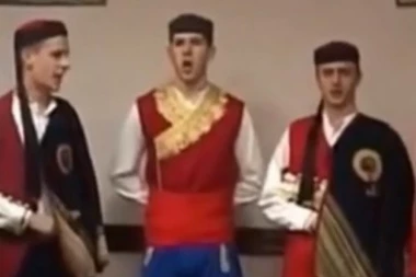 (HIT VIDEO) Vukanović pobedio u "Šljiviku": Novi napadač Zvezde peva kao slavuj i time se diči!