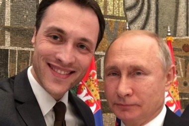 ON SE USUDIO DA PRIĐE ŠEFU KREMLJA: Kako sam uradio selfi sa Putinom
