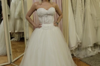 Kija ponovo u venčanici: Da li uskoro staje na ludi kamen?