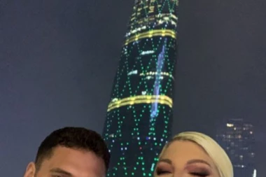 Dok Jelena radi, Duško uživa! Evo gde je otputovao fudbaler!