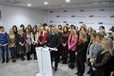 Opozicijo, gledaj i uči! SNS: Naš stav jasan, nasilje neprihvatljivo