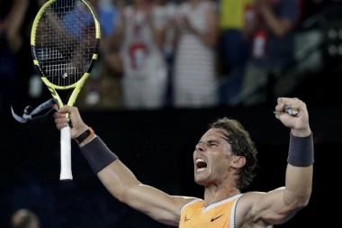 NADALU OVO NE TREBA: Novo bizarno opravdanje što ga je Nole počistio!