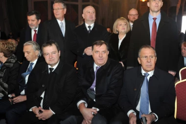 Dačić ubeđen: Ameri i Englezi hoće da ukinu Srpsku!