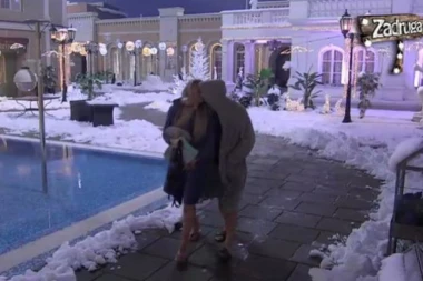 Uhvaćeni na delu: Marko i Luna imali se*s!