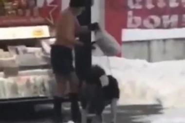 (VIDEO) ŠOKOVI NA SENJAKU: U gaćama istrčao sa psom na ciču zimu!