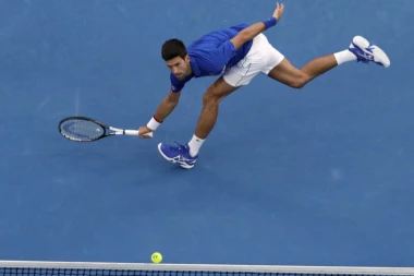 Mediji o Đokoviću: Uragan, zastrašujuće, "one man show"...