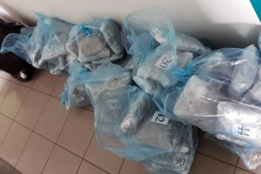 Pali dileri na Horgošu sa brdom marihuane