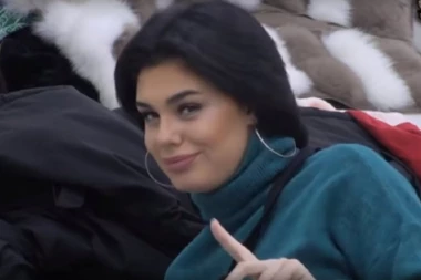 Da joj čestitamo ili je u pitanju marketinški trik? Mina Vrbaški objavila da je TRUDNA!