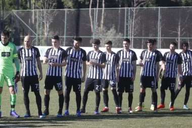 Legenda folk muzike navija za crno-bele: Kad Partizan osvoji titulu, pevaću na proslavi!