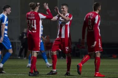 ZVEZDI DOVOLJNO I POLUVREME: Crveno-beli sigurni u prvoj proveri u Antaliji!