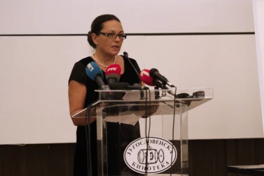 LJILJANA BLAGOJEVIĆ PRISTALA NA KONTROVERZNU ULOGU U KULTNOM FILMU: Kolege i rodbina  ostali su ZGRANUTI ODLUKOM POZNATE GLUMICE!