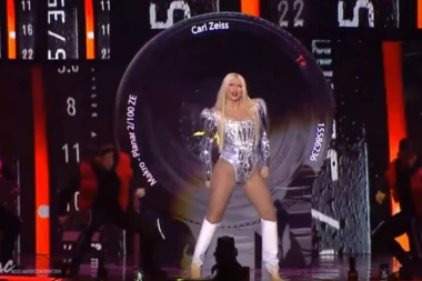 (VIDEO) Karleuša nastupila prvi put posle porno ludila: Izgledom zaprepastila sve!