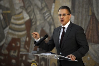 Stefanović: Ðilas sa "Mtelom" Republike Srpske imao 30 miliona evra!