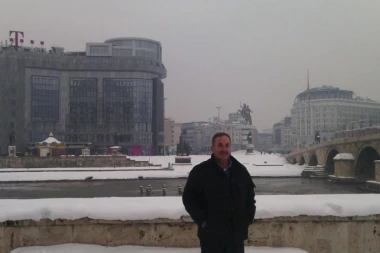 Vranjanac pronašao mladića na ulici, primio ga u svoj dom i SPASAO SMRTI, a mnogi to ne bi uradili kada čuju ko je!