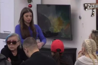 (VIDEO) Drugarice od Ša napale Draganu: Ona prebledela!