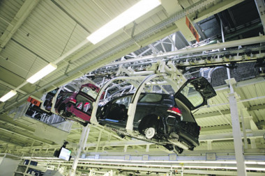 ČAK 700 HILJADA MANJE AUTOMOBILA: Autoindustrija u Nemačkoj prinuđena da smanji proizvodnju