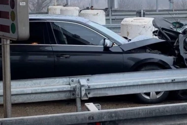 (EKSKLUZIVAN VIDEO) Stravičan prizor: Ovo je trenutak kada se Babićev vozač zakucava u "opel astru"!