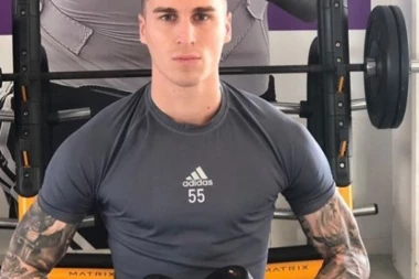 Vranješ drži Daru Bubamaru u šaci: Zapretio joj ovim, pevačica ga momentalno blokirala!