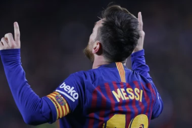 PIRINEJI GORE: Mesi se pismom OPROSTIO od Barse!