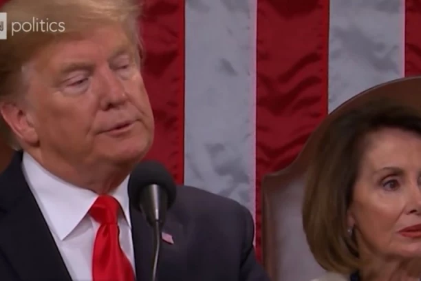 TRAMP OŠTRO O POSETI PELOSIJEVE: Sve što dotakne pretvori u haos! Kina je poslednje u šta ona treba da bude uključena!