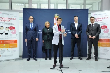 LAKŠI UPIS PRVAKA: Dokumenta će školi stizati elektronski