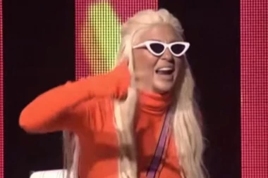 NAPUSTILA SNIMANJE! Karleuša odbrusila Popoviću da je ćorav, on joj žestoko uzvratio: Opšte rasulo među članovima žirija!