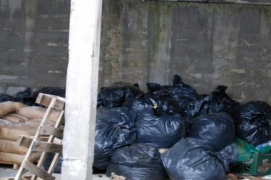 KAKAV "PLEN" POLICIJE: U Banji Koviljači oduzet tekstil vredan 100.000 evra! Trebao da stigne do Arizone