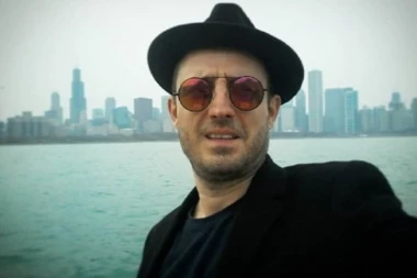 OVO JE ROĐENI BRAT NIKOLE ĐURIČKA: Zajedno su išli na časove glume i igrali u popularnoj seriji!