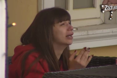 (VIDEO) DAVIO SE, CRVENEO, MOGAO JE DA UMRE? Miljana van sebe zbog sina Željka!