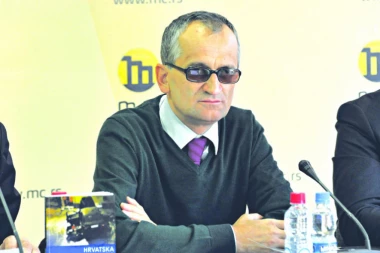 KOSOVO NIJE DRŽAVA, NE POMAŽE IM NI PODRŠKA ZAPADA! Etablirani stručnjak rekao SUVU ISTINU O "VELIKOJ ALBANIJi"