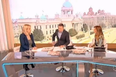 "Pet sati čekam da dam onaj, kako se zove, papir": Bivša Tomina savetnica izbriljirala kod Srđana i Jovane