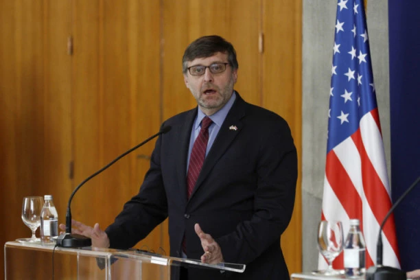 PALMEROVA PORUKA IZ PRIŠTINE: Zajednica srpskih opština mora da bude formirana