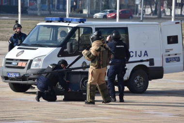 Ovi heroji garantuju našu bezbednost! Godišnje izvrše 5.500 intervencija - demontiraju bombe, proveravaju dojave...