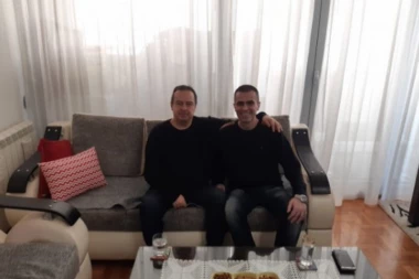 (FOTO) Dačić u poseti Đorđu Milićeviću: Posle teške povrede poslanik SPS se uskoro vraća radnim obavezama