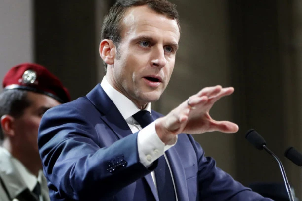 MAKRON: Nemamo izbora, šaljemo još vojnika u zapadnu Afriku