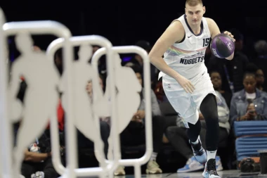 (VIDEO) Šest poena Jokića na Ol-staru, ali i trik o kom priča svet