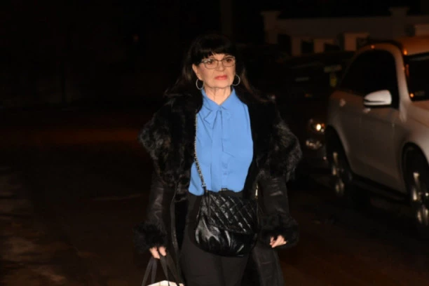 Nada Obrić progovorila o DETINJSTVU! Pevačica se prisetila NAJBOLNIJIH momenata odrastanja: Tada sam rešila da ću da izvršim SAMOUBISTVO!