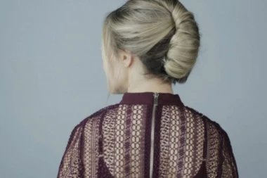 (VIDEO) Savršena frizura za dane kada ne znate šta ćete s kosom