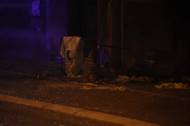 Ima povređenih! Eksplodirala plinska boca u stanu na Zvezdari