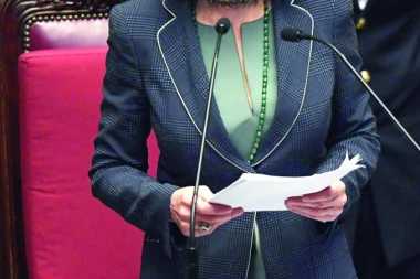 Italijani za povlačenje priznanja nezavisnosti Kosova!