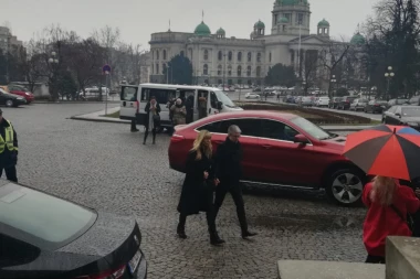 (FOTO) OVAKO izgleda ĆERKA jednog od  NAJBOGATIJIH ESTRADNIH PAROVA, godinama je čuvaju OD RADOZNALE JAVNOSTI!