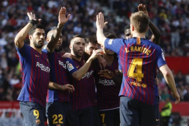 Vinisijus promašivao, Suarez se igrao: Barsa u finalu!