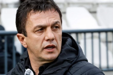 Simo Krunić ostaje u Superligi!