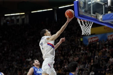 Lučić nema dilemu: Najvažniji je tim!