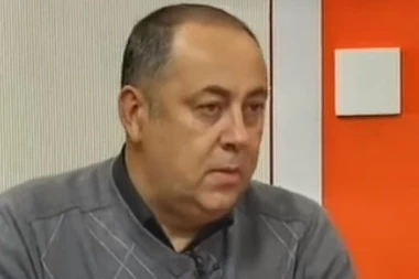 (FOTO) GODINAMA SE ZNALO DA TRAŽI MITO: Ovo je lekar koji je ucenjivao pacijentkinje da bi ih porađao sa epiduralom!