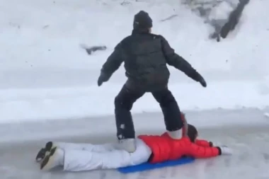 (VIDEO) SULUDA IDEJA: Pogledajte šta je ovaj momak uradio jednoj devojci!